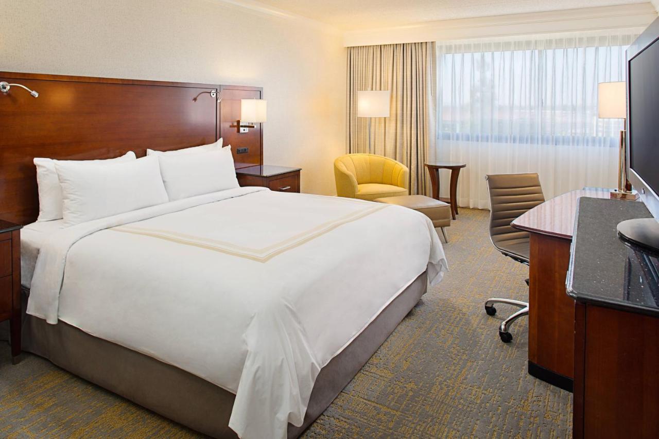 Los Angeles Marriott Burbank Airport מראה חיצוני תמונה