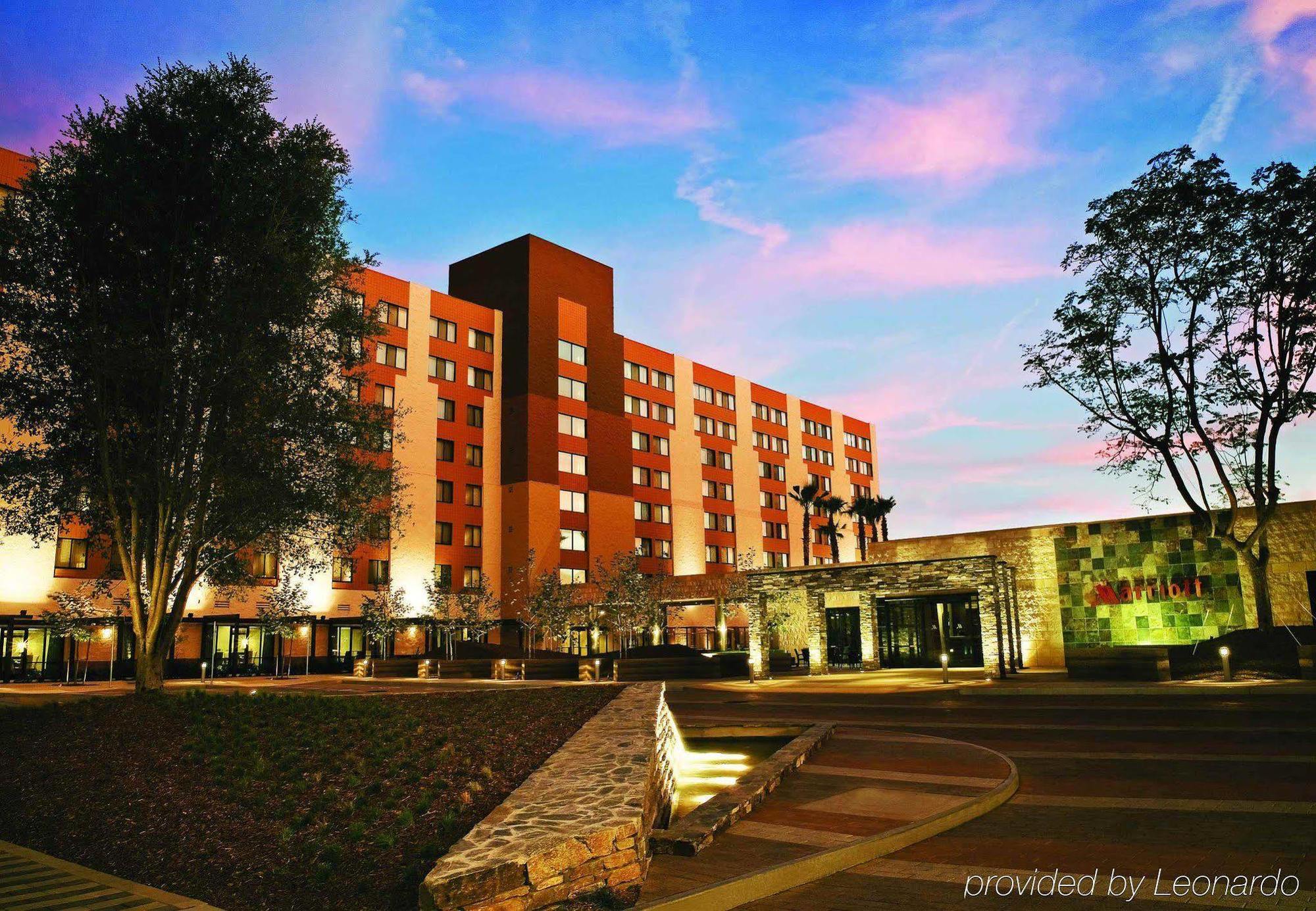 Los Angeles Marriott Burbank Airport מראה חיצוני תמונה